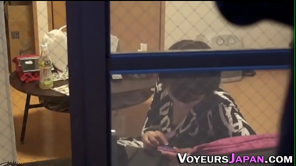 友達と思ったらレズカップルやった！！レズセックスの盗撮動画とかなかなか無いばい！