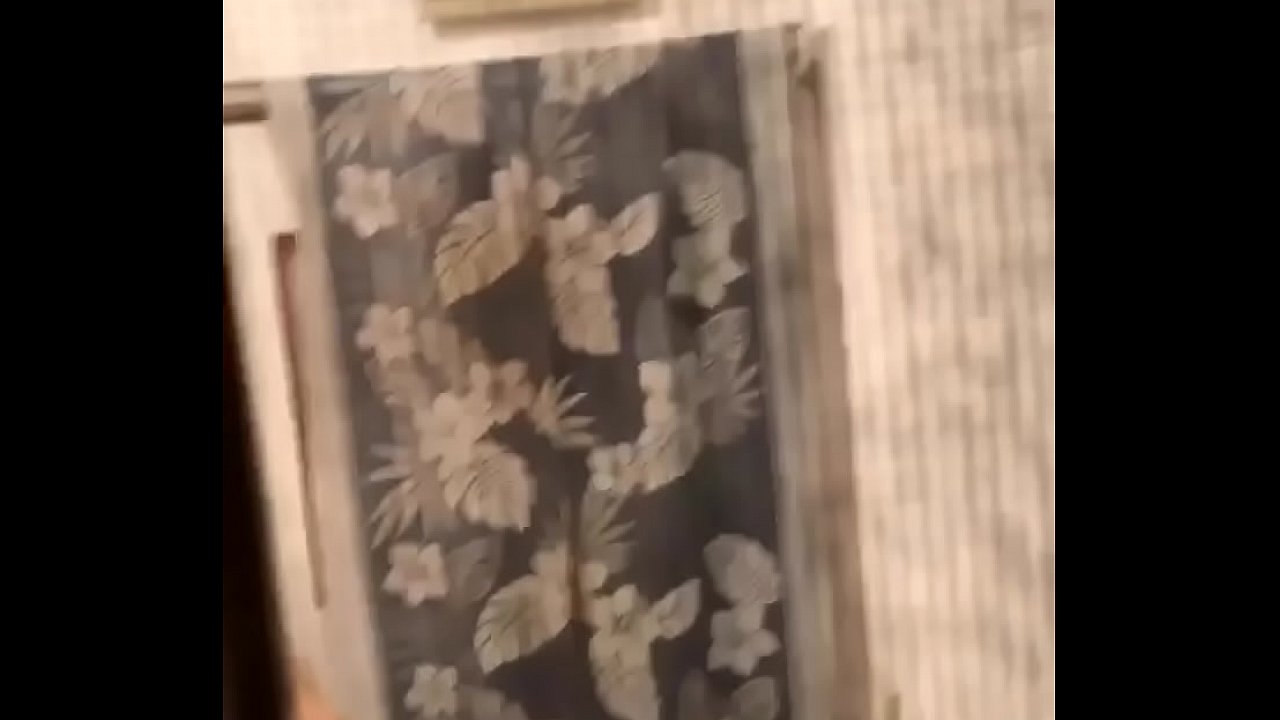 いっつもお風呂に母と娘が一緒に入っとったけん、脱衣所でダブル盗撮してやった！