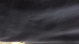 旅行帰りで地下鉄に乗っていたピンクのスカートの女子大生をエスカレーターで逆さ撮り盗撮しました。