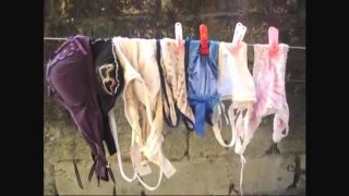 【洗濯物】大胆に干されていた使い込まれたパンティーやブラジャー