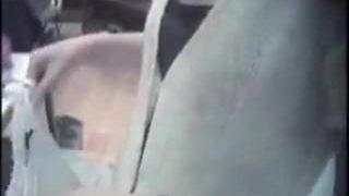【胸チラ】アパレル店員達の乳首まで見える前かがみ胸チラ盗撮動画集