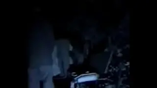 【野外盗撮】夜の公園でパンティーを下ろしてバックからセックスする高校生カップル