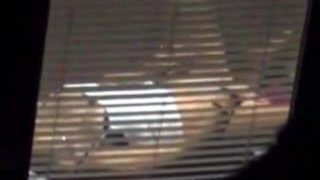 【民家盗撮】ブラインド越しに盗撮されたいやらしい手つきのオナニー