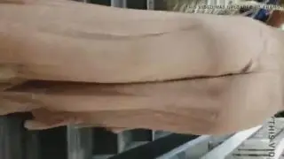 【お尻】割れ目クッキリなパンツを履いたお姉さんの美尻を尾行盗撮