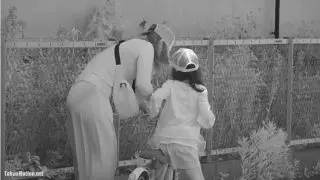 【透け】子供に自転車を教えている若ママを赤外線カメラで盗撮して透けたパンティーを盗撮