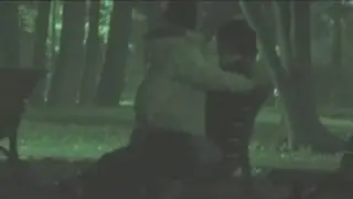 【野外盗撮】公園のベンチで騎乗位セックスしている若いカップルを暗視カメラで盗撮